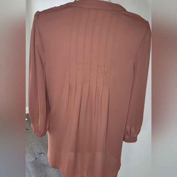 Everly button down 3/4 length Sleeve Button Down top - Picture 3 of 5